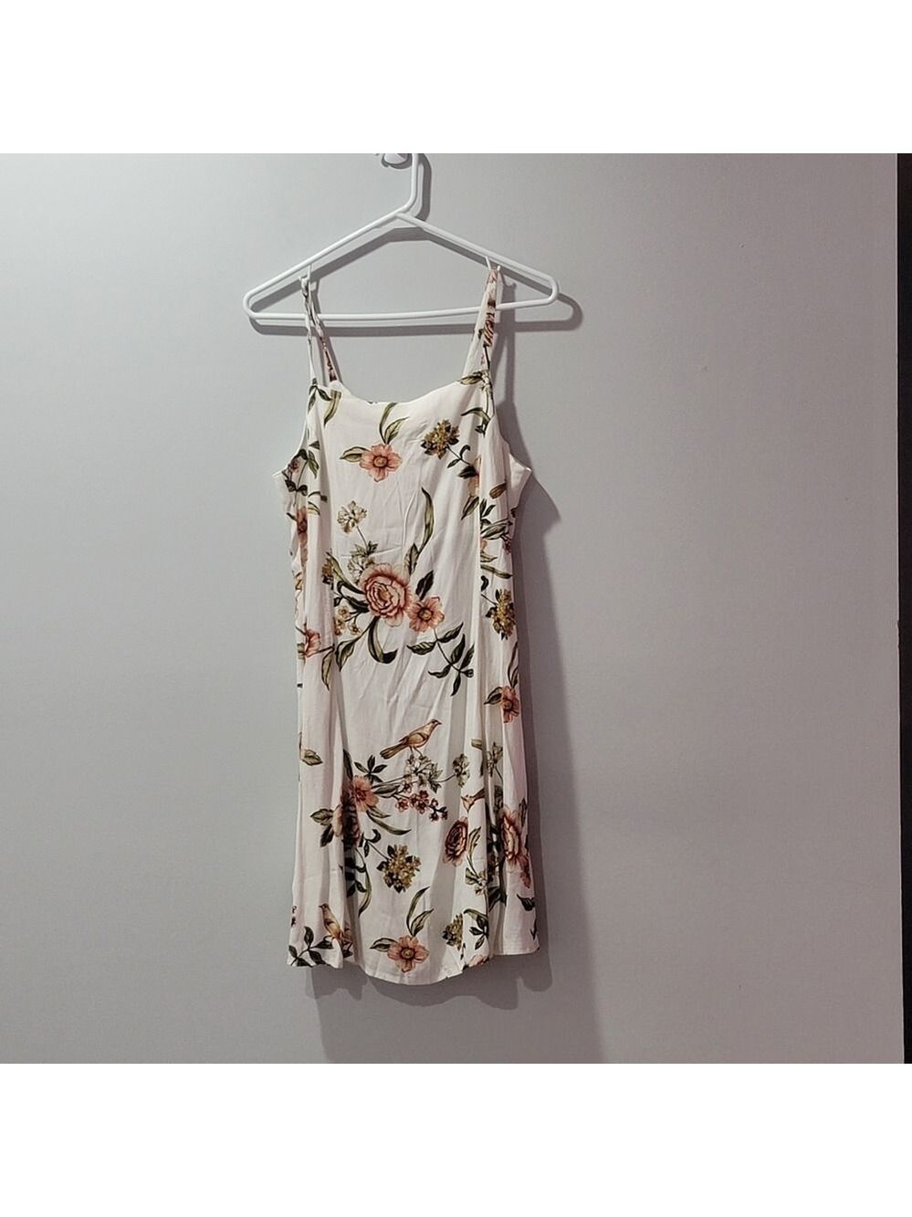 BRAND NEW! MNG Causal Sleeveless Floral Dress with Matching Scrunchies Size 6